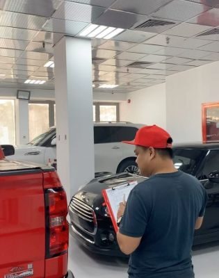 إصلاح عام لجميع أنواع سيارات بي إم دبليو